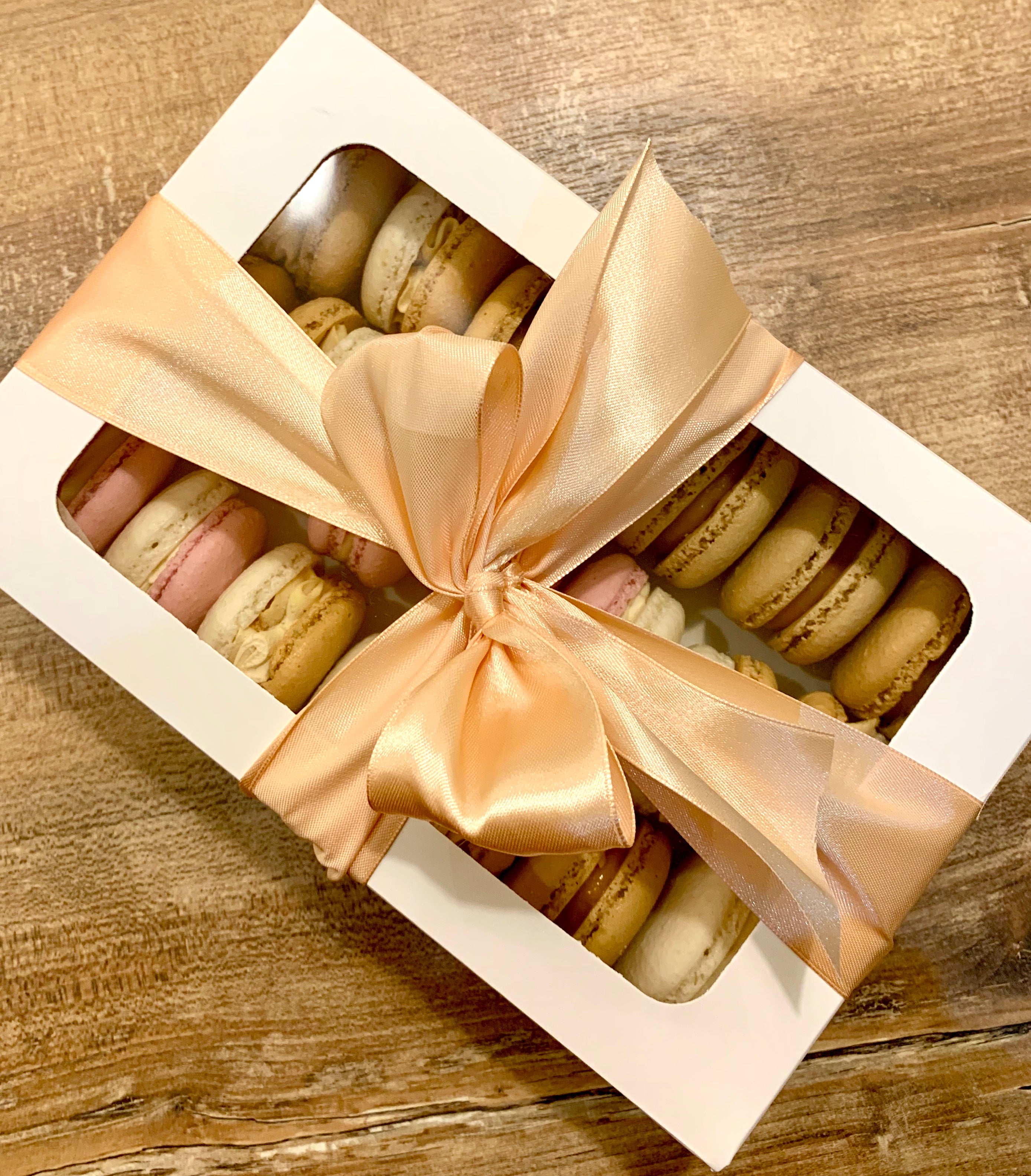 Box 4 macarons